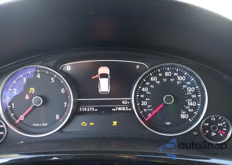 2014 Volkswagen Touareg 3.6L Sport z USA, uszkodzony, nr VIN WVGEF9BP2ED002282